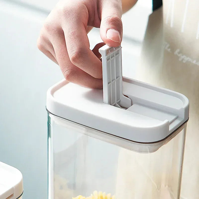 Clear Airtight Food Storage Jar – BPA-Free Plastic Container for Snacks, Cereal & Beans