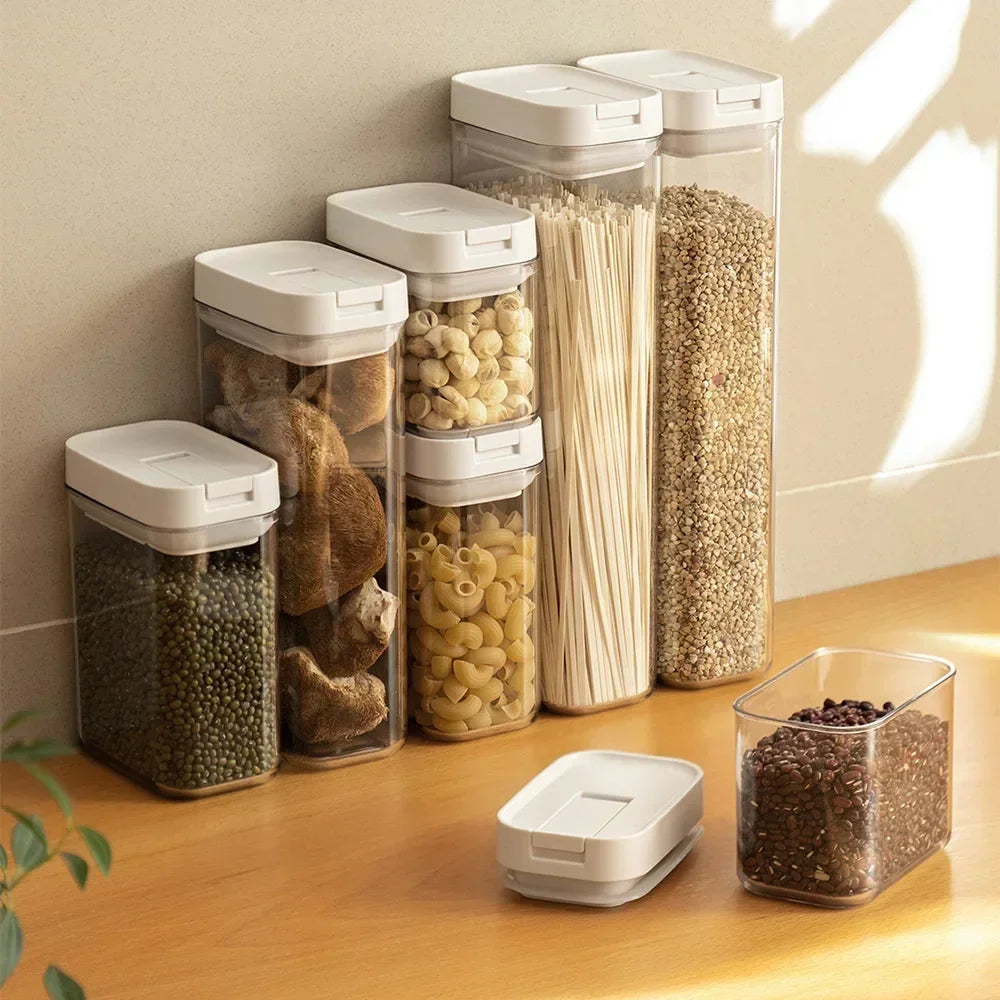 Clear Airtight Food Storage Jar – BPA-Free Plastic Container for Snacks, Cereal & Beans